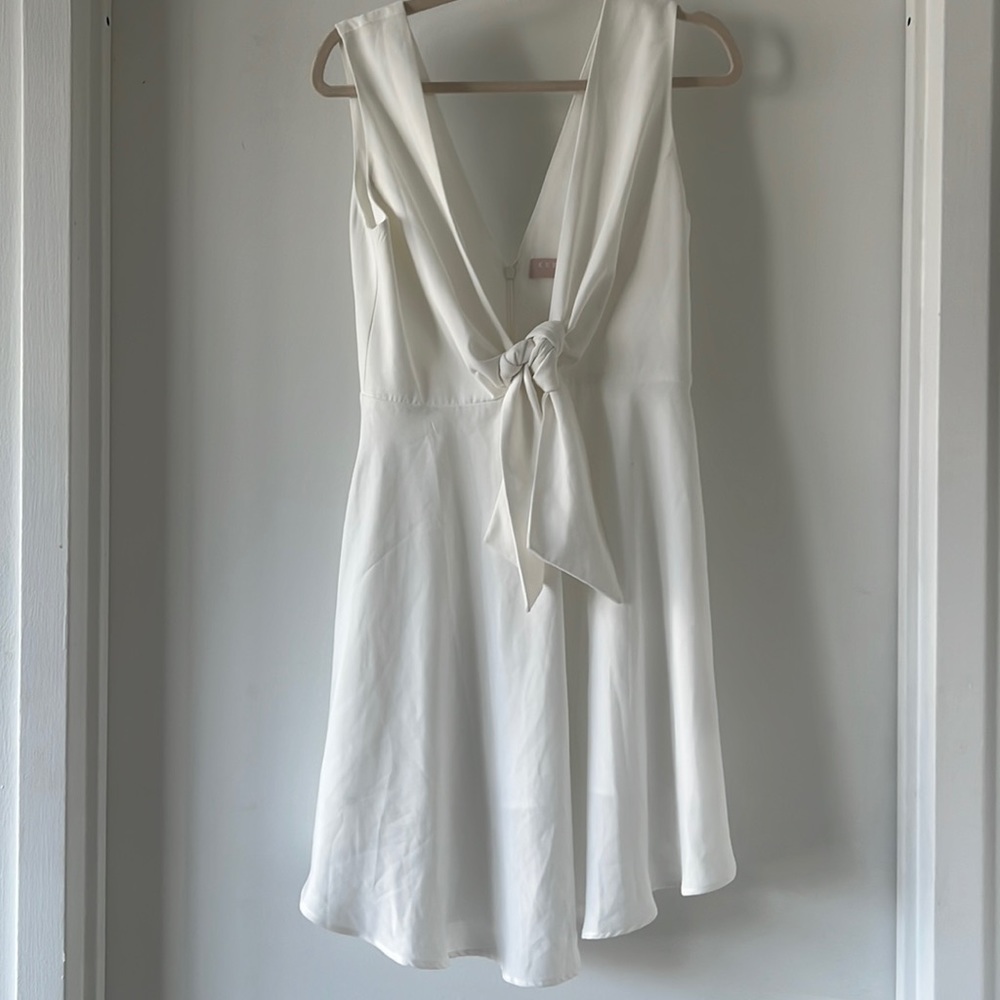 Keepsake white low cut flows short dress
